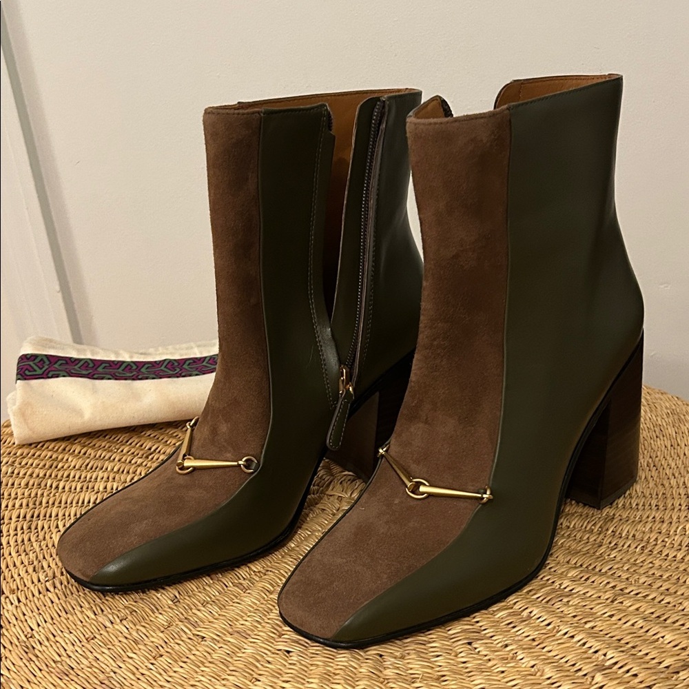 NWOT Tory Burch Olive and Brown Ankle Boots Size 7.5M